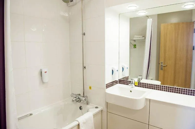 *** Hotel Premier Inn Wakefield City North United Kingdom